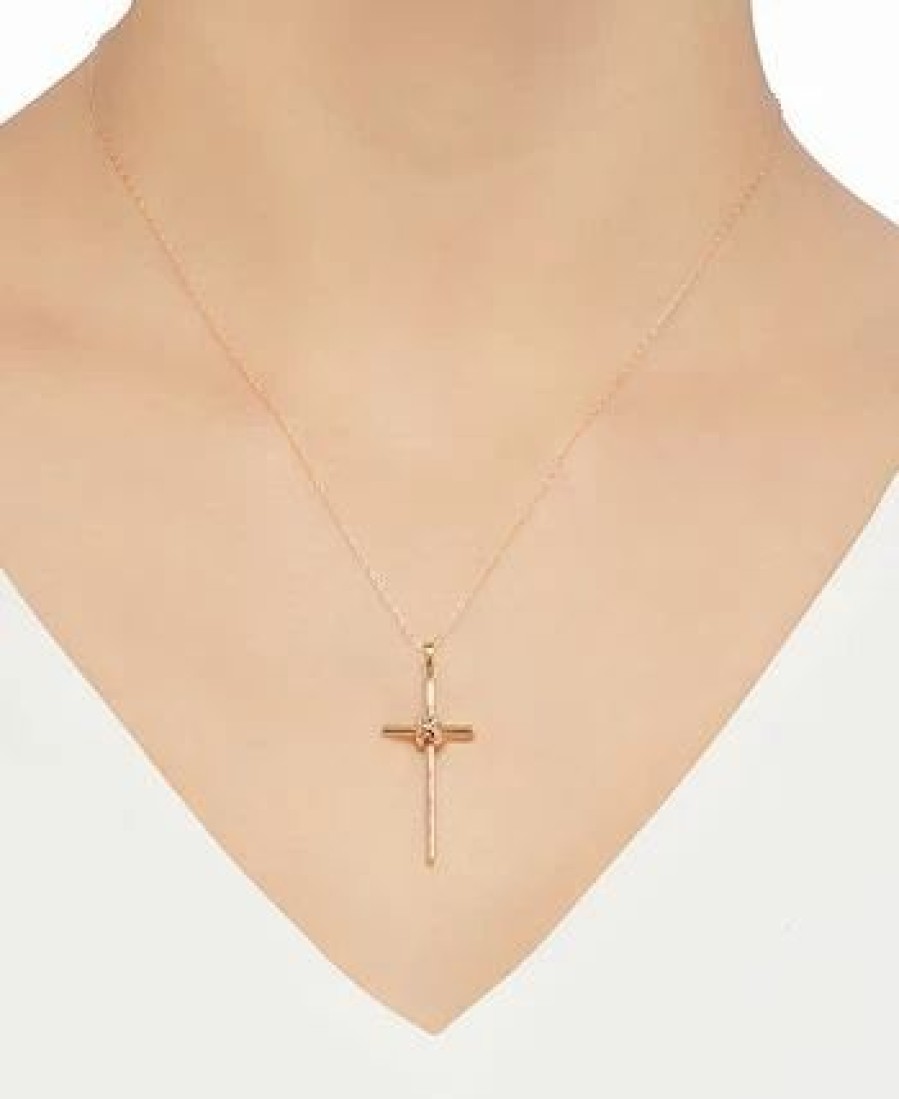 Hot * Macy'S Polished Cross 18 Pendant Necklace In 14K Gold Yellow Gold